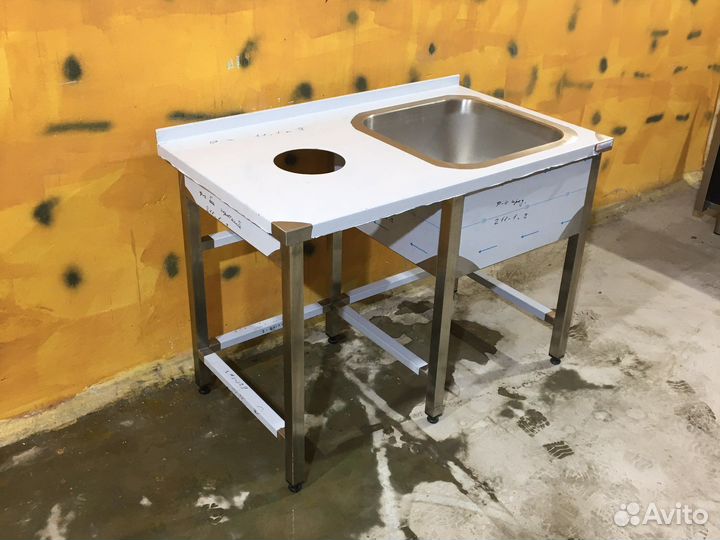 Мойка с рабочей поверхностью
