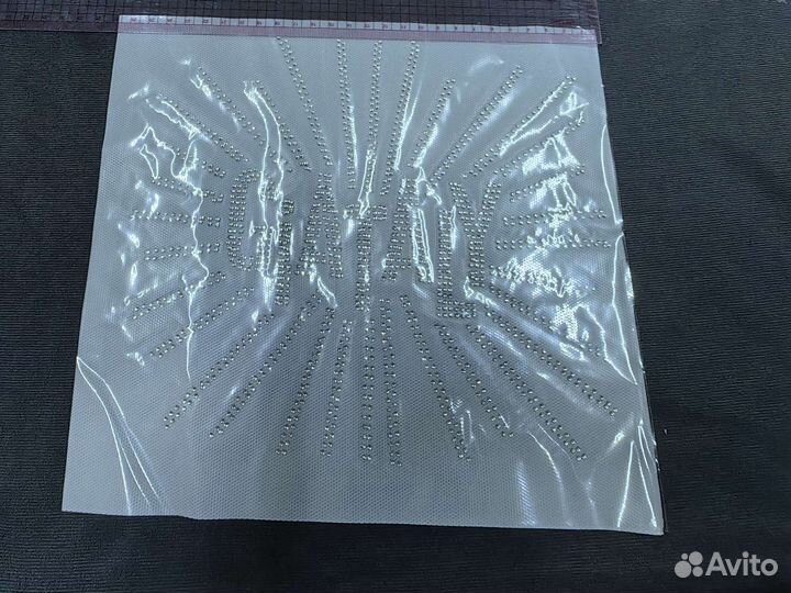 Стразы для декора одежды