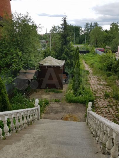 Дом 357 м² на участке 9 сот.