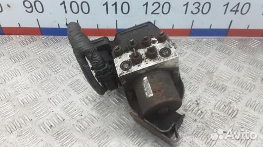 Блок ABS jeep grand cherokee WK2 (MML06KW01)