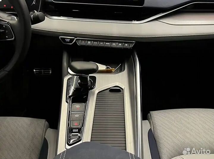 Geely Preface 2.0 AMT, 2021, 32 000 км