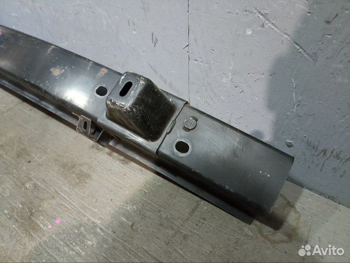 Усилитель бампера передний Ford Explorer 4 U251