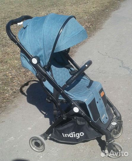 Прогулочная коляска indigo