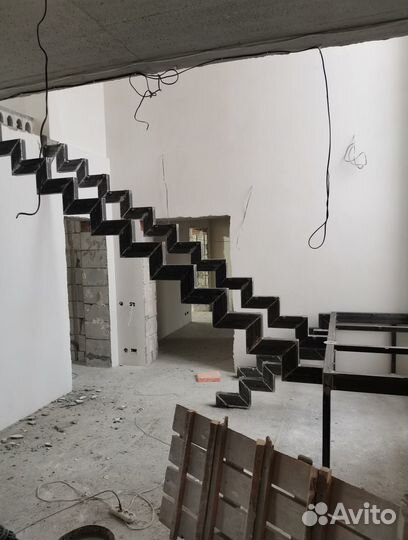 Металлокаркас Лестницы на Монокосоуре от Производи