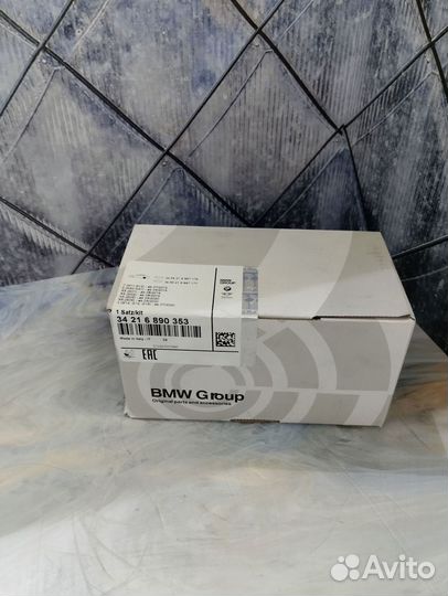 Тормозные задние колодки BMW G01 G30 G05 G06