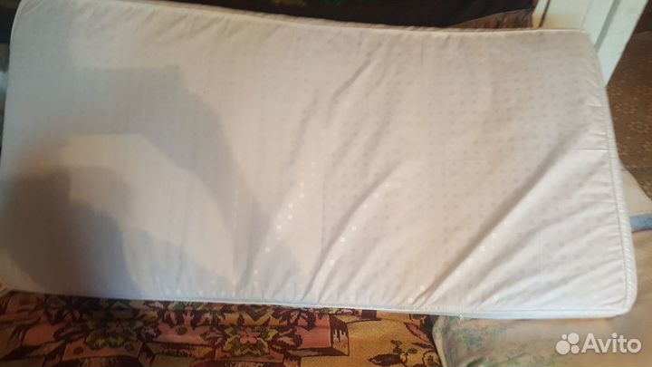 Кроватка с матроцом детская