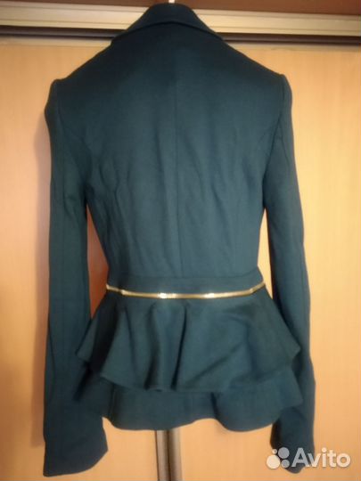 Пиджак женский со съёмной баской 46