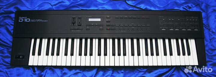 Roland D-10