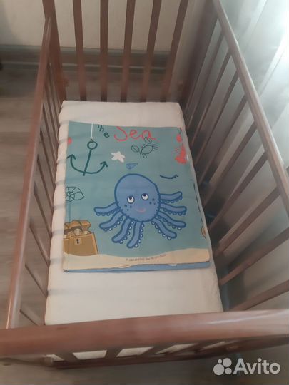 Детская кроватка