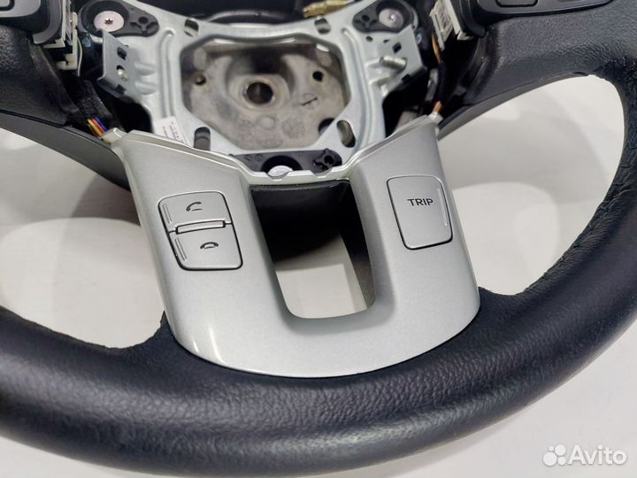 Руль с кнопками Kia Ceed 1 ED