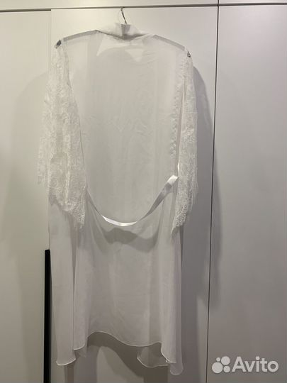 Прозрачный белый халатик