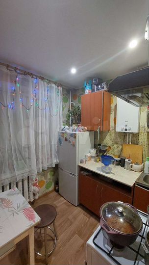 2-к. квартира, 49 м², 1/5 эт.