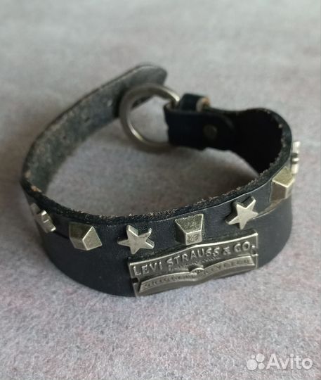 Кожаный браслет
