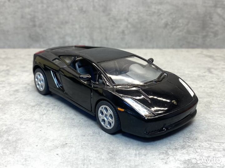 Модель lamborghini Gallardo 1:32 Kinsmart