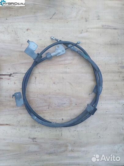 Трос ручника левый Toyota Prius 3 ZVW30 2011