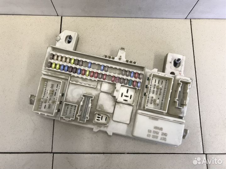 Блок предохранителей S40 2004-2012
