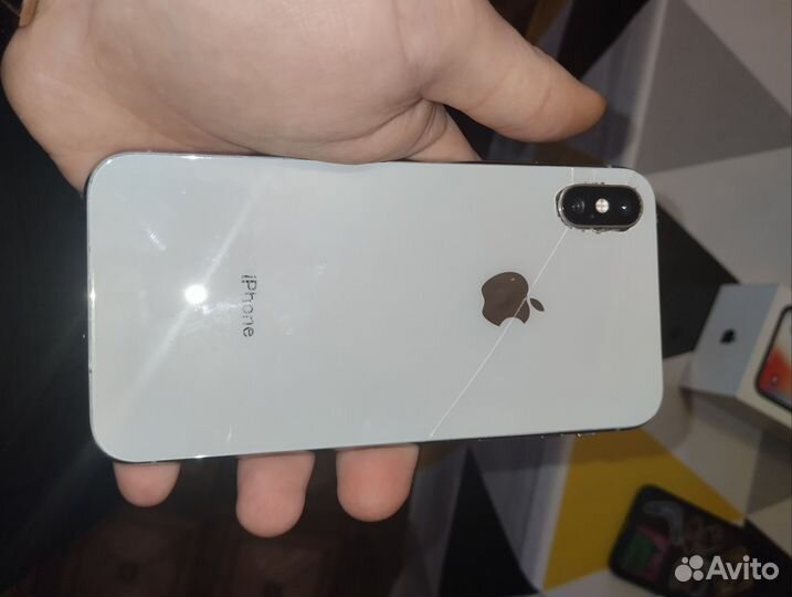 iPhone X, 64 ГБ