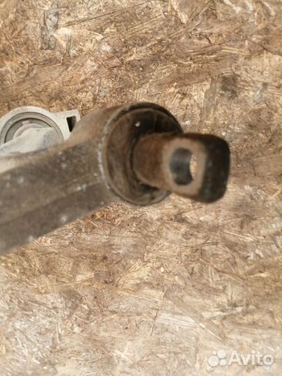 Рычаг передний нижний cadillac SRX 2009-2016