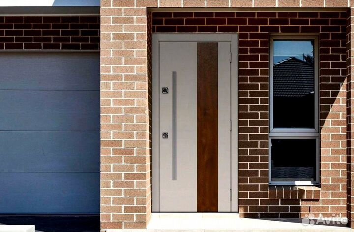 Входная стальная дверь