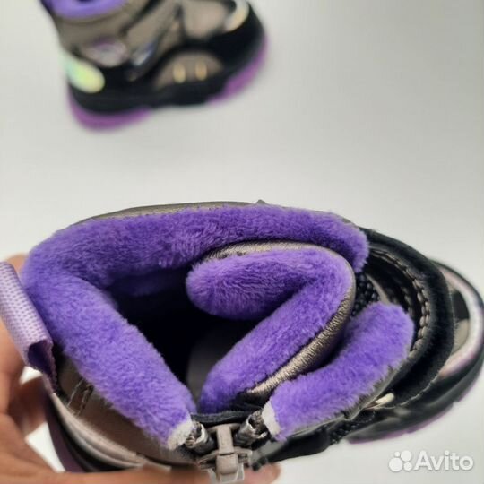 Ботинки весна для девочки новые 22,25