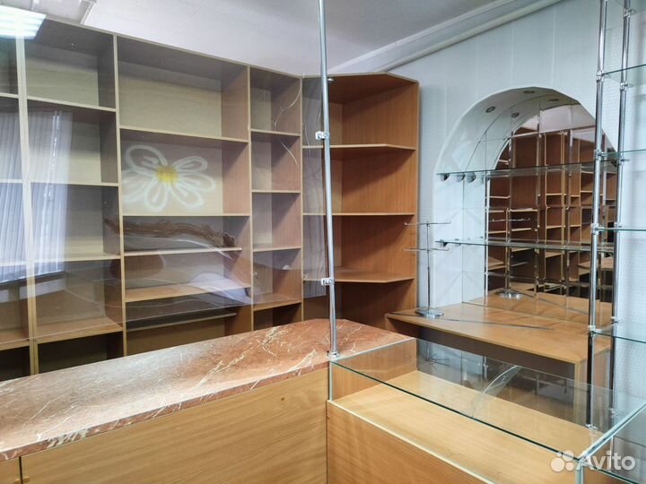 Торговое оборудование бу для магазина