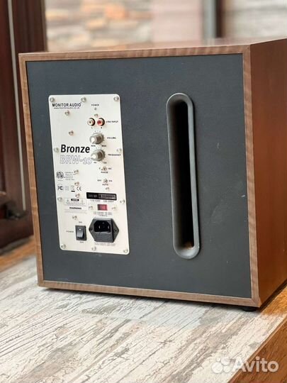 Сабвуфер monitor audio