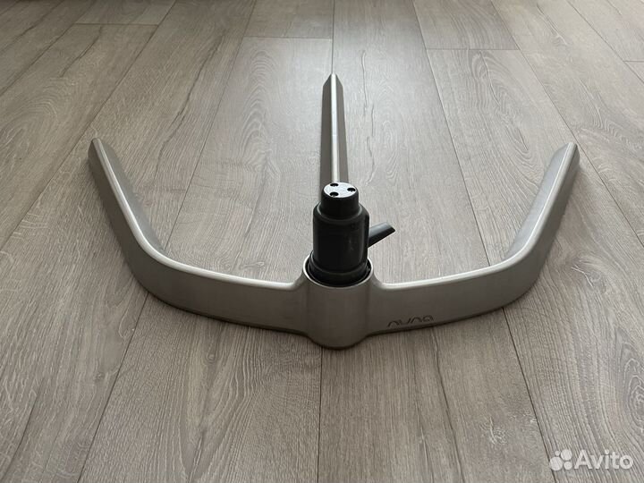 Детский шезлонг-качалка Nuna Leaf (Нуна), б/у