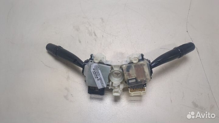 Переключатель поворотов и дворников Toyota Avensis 1