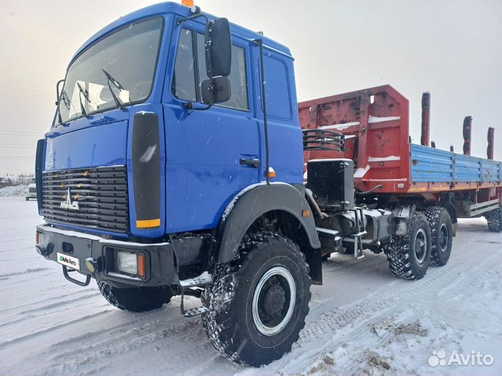 МАЗ 6425X9-450-051 с полуприцепом, 2015