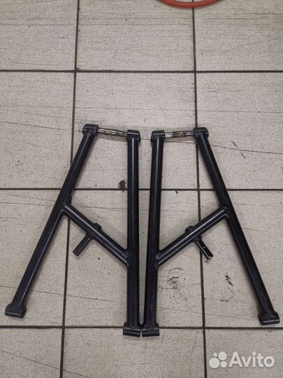 Рычаг нижний Arctic cat tz1