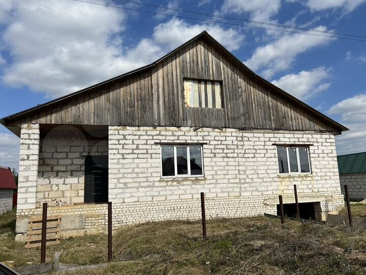 Дом 191 м² на участке 8,5 сот.