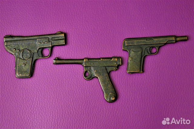 Пистолеты железные сувениры СССР