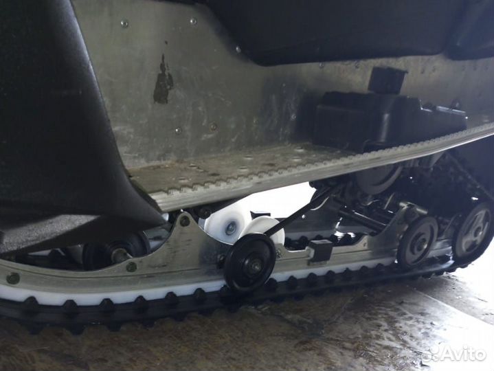 Склизы с графитом и износостойкие за 2 шт