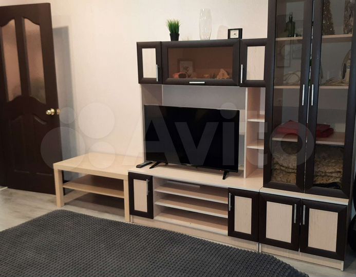 1-к. квартира, 45 м², 1/10 эт.