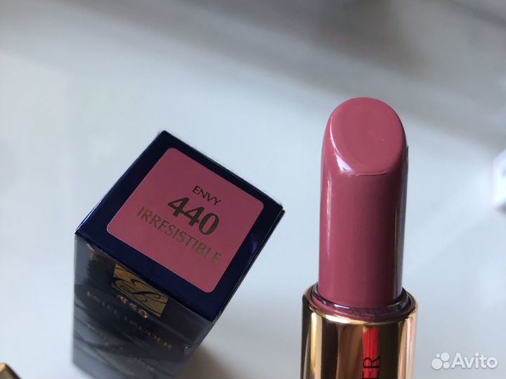 Estee lauder помада 440