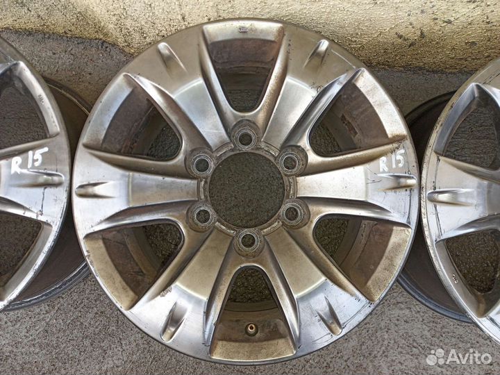 Литые диски на Тойота хайлюкс