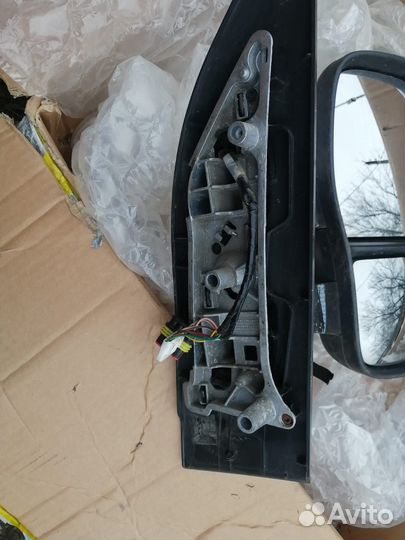 Зеркало на iveco