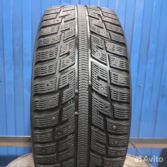 Kumho I'Zen KW22 225/50 R17