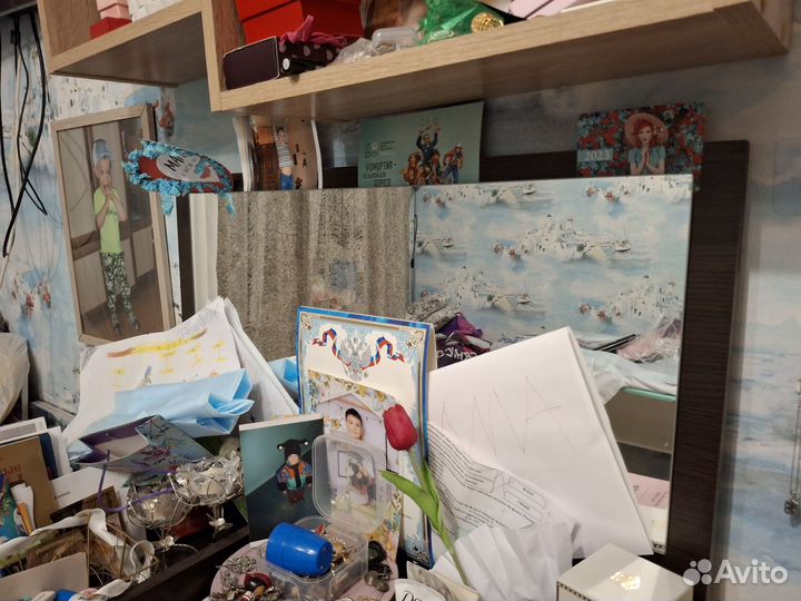 Комод с зеркалом