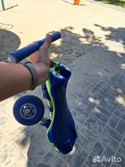 Беговел Scuttle Bug