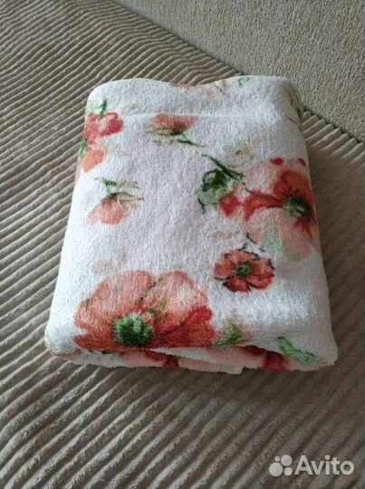 Полотенца и постельные принадлежности