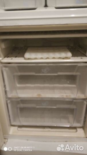 Холодильник Indesit C132G.016