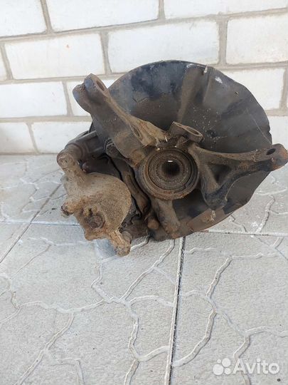 Поворотный кулак Kia Rio 2