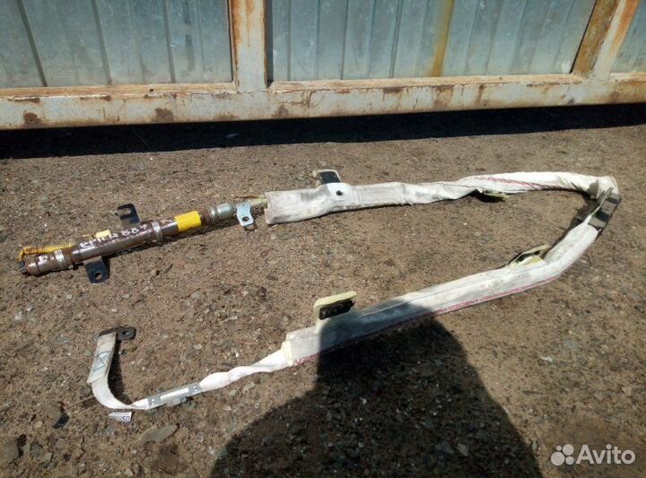 Шторка безопасности правая Chevrolet Epica X20D1