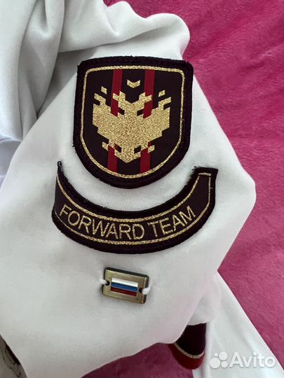 Спортивнпч новая кофта Forward