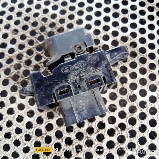 Кнопка стеклоподъемника Hyundai Solaris RB