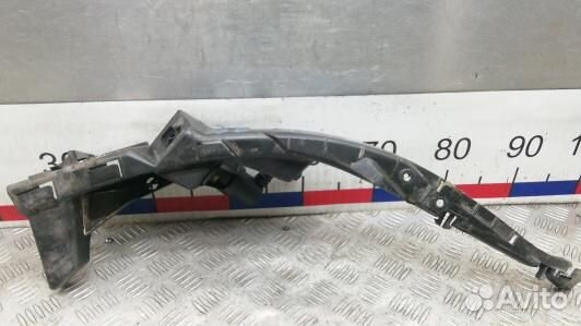 Крепление бампера переднее volkswagen passat B5 (4