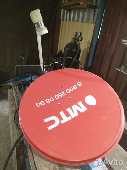 Спутниковая тарелка МТС с роутером