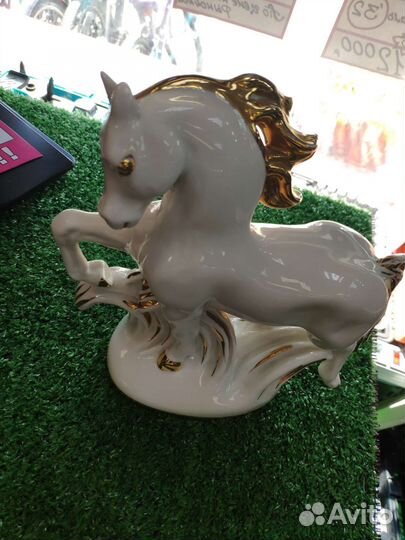 Фарфор лфз конь