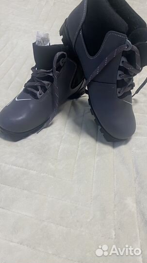 Ботинки лыжные